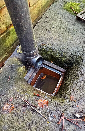 https://blockeddrainsbeckenham.com.au/uploads/2025/07/hero-blocked-sewers-10934.jpg